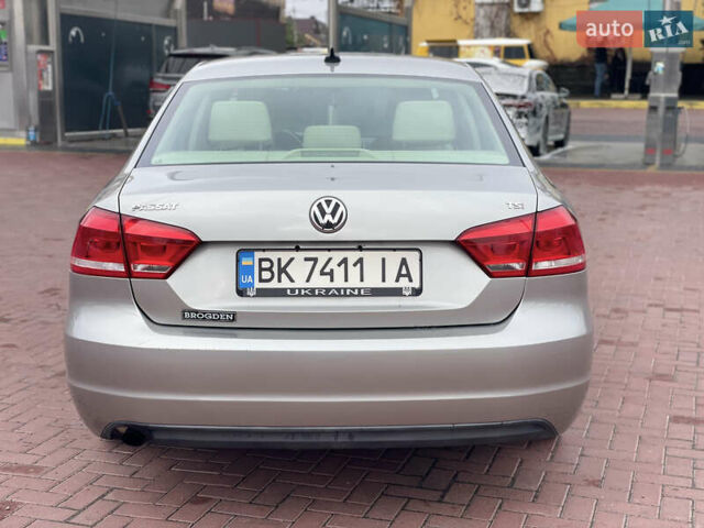 Серый Фольксваген Пассат, объемом двигателя 1.8 л и пробегом 165 тыс. км за 7999 $, фото 7 на Automoto.ua