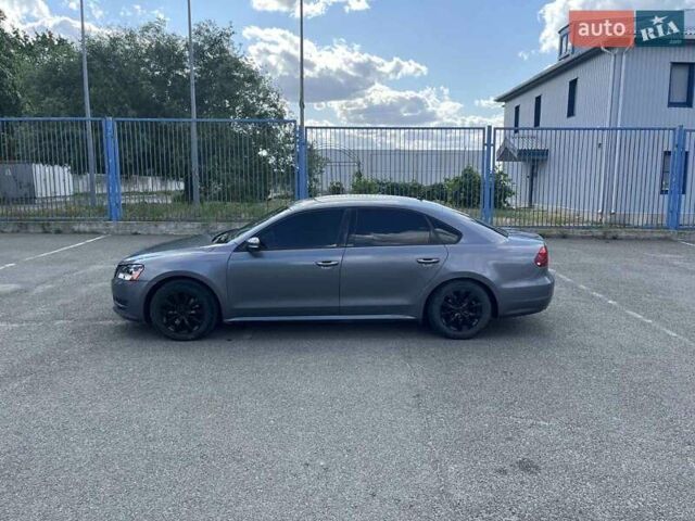 Серый Фольксваген Пассат, объемом двигателя 2.48 л и пробегом 165 тыс. км за 10700 $, фото 2 на Automoto.ua