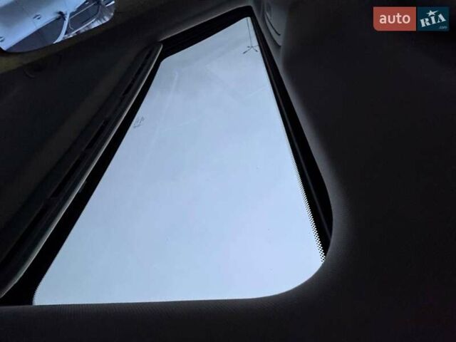 Серый Фольксваген Пассат, объемом двигателя 2.5 л и пробегом 236 тыс. км за 11800 $, фото 31 на Automoto.ua