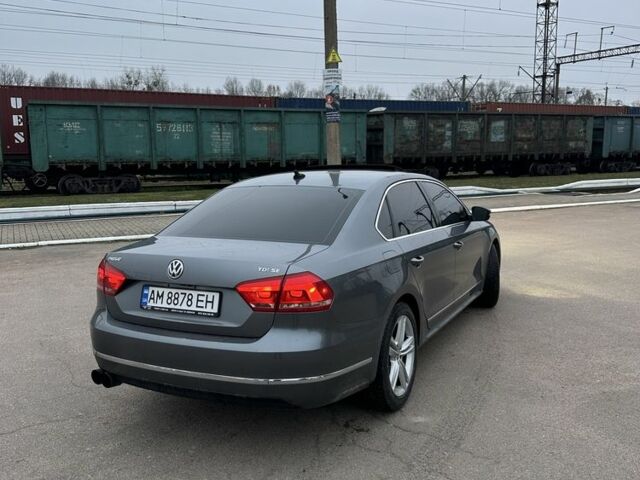 Серый Фольксваген Пассат, объемом двигателя 2 л и пробегом 318 тыс. км за 12500 $, фото 3 на Automoto.ua