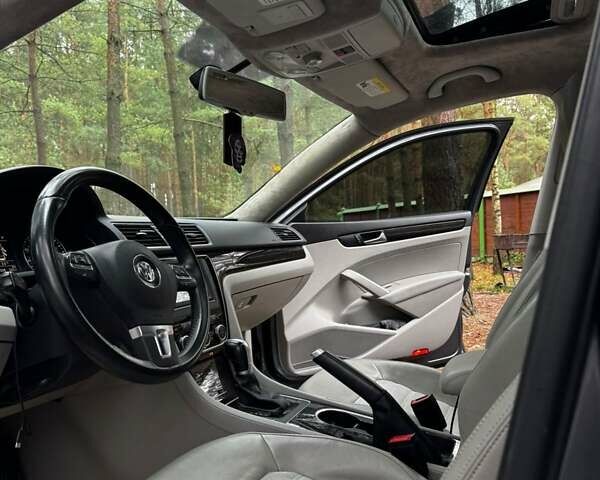 Сірий Фольксваген Пассат, об'ємом двигуна 1.97 л та пробігом 167 тис. км за 12300 $, фото 18 на Automoto.ua