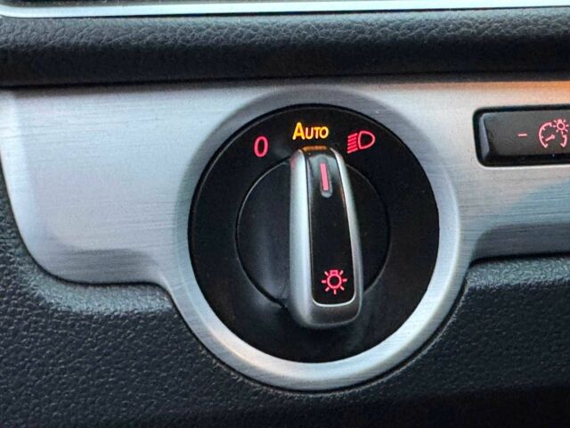 Сірий Фольксваген Пассат, об'ємом двигуна 2.5 л та пробігом 236 тис. км за 11800 $, фото 20 на Automoto.ua