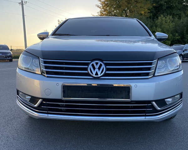 Серый Фольксваген Пассат, объемом двигателя 2 л и пробегом 180 тыс. км за 12500 $, фото 49 на Automoto.ua