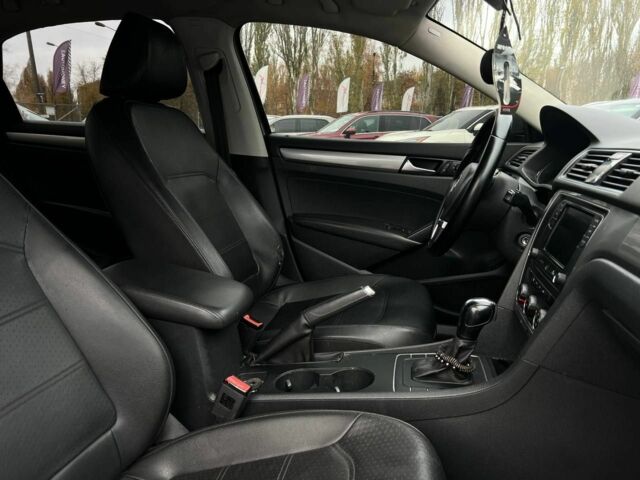 Фольксваген Пассат 2013 в Кривом Роге на Automoto.ua Серый Фольксваген Пассат, объемом двигателя 2.5 л и пробегом 185 тыс. км за 9400 $, фото 12 на Automoto.ua