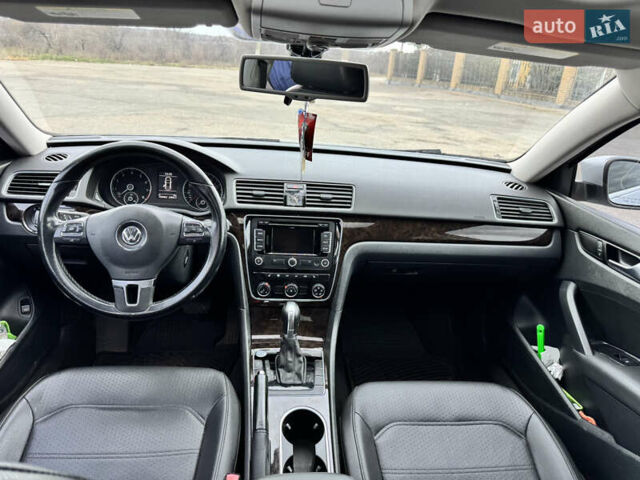 Серый Фольксваген Пассат, объемом двигателя 1.8 л и пробегом 160 тыс. км за 10100 $, фото 7 на Automoto.ua