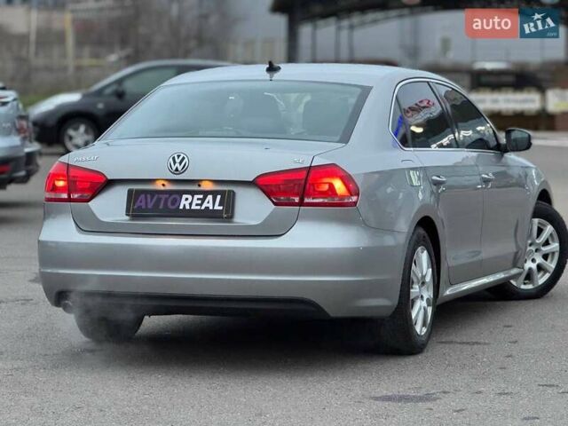 Серый Фольксваген Пассат, объемом двигателя 2.5 л и пробегом 236 тыс. км за 11800 $, фото 41 на Automoto.ua