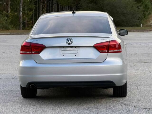 Серый Фольксваген Пассат, объемом двигателя 2 л и пробегом 84 тыс. км за 3200 $, фото 4 на Automoto.ua