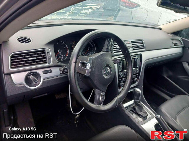 Серый Фольксваген Пассат, объемом двигателя 2.5 л и пробегом 153 тыс. км за 8700 $, фото 7 на Automoto.ua