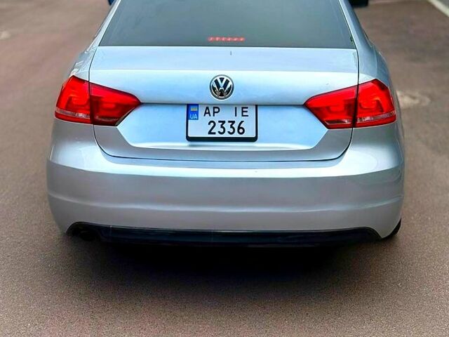 Сірий Фольксваген Пассат, об'ємом двигуна 2.5 л та пробігом 240 тис. км за 7600 $, фото 5 на Automoto.ua