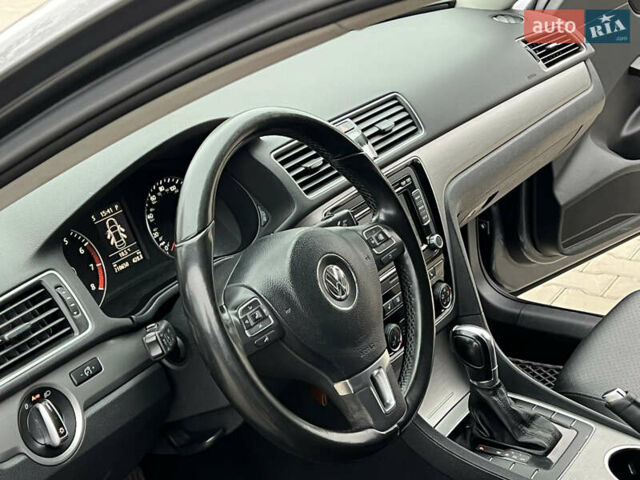 Сірий Фольксваген Пассат, об'ємом двигуна 2.5 л та пробігом 210 тис. км за 9700 $, фото 55 на Automoto.ua