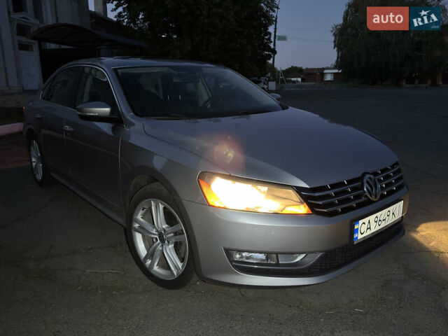 Серый Фольксваген Пассат, объемом двигателя 1.97 л и пробегом 291 тыс. км за 13000 $, фото 22 на Automoto.ua