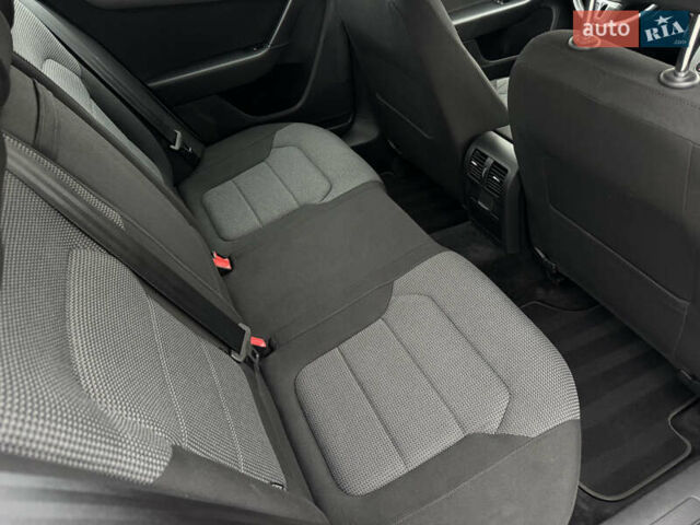 Серый Фольксваген Пассат, объемом двигателя 2 л и пробегом 168 тыс. км за 14900 $, фото 28 на Automoto.ua