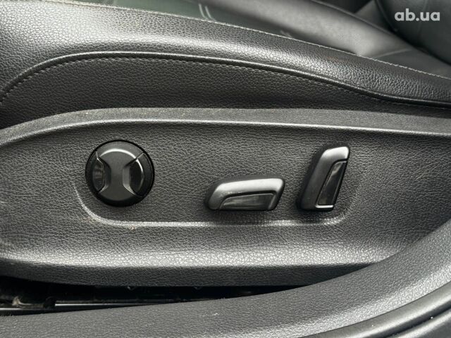 Серый Фольксваген Пассат, объемом двигателя 1.8 л и пробегом 271 тыс. км за 8790 $, фото 12 на Automoto.ua