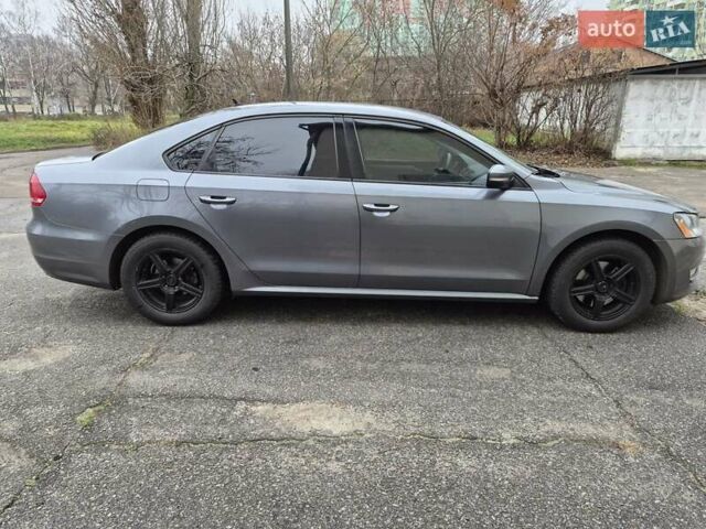 Серый Фольксваген Пассат, объемом двигателя 1.8 л и пробегом 161 тыс. км за 10700 $, фото 3 на Automoto.ua