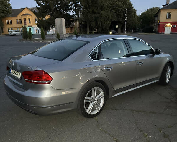 Серый Фольксваген Пассат, объемом двигателя 1.97 л и пробегом 291 тыс. км за 13000 $, фото 7 на Automoto.ua