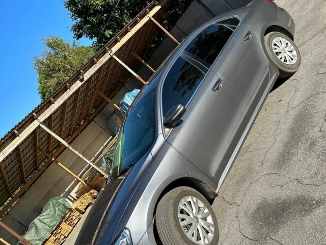 Серый Фольксваген Пассат, объемом двигателя 2 л и пробегом 150 тыс. км за 11902 $, фото 2 на Automoto.ua