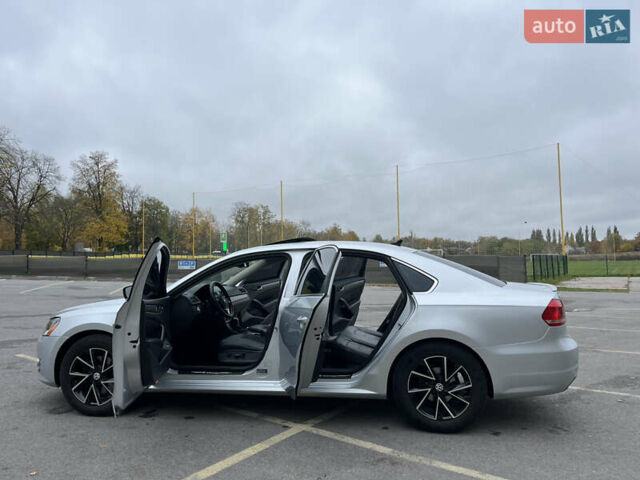 Серый Фольксваген Пассат, объемом двигателя 2.5 л и пробегом 230 тыс. км за 8700 $, фото 20 на Automoto.ua