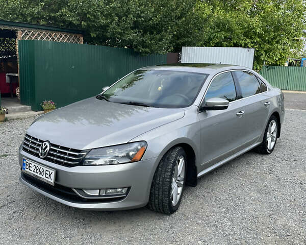 Фольксваген Пассат 2013 в Кривом Озере на Automoto.ua Серый Фольксваген Пассат, объемом двигателя 2 л и пробегом 192 тыс. км за 12500 $, фото 19 на Automoto.ua