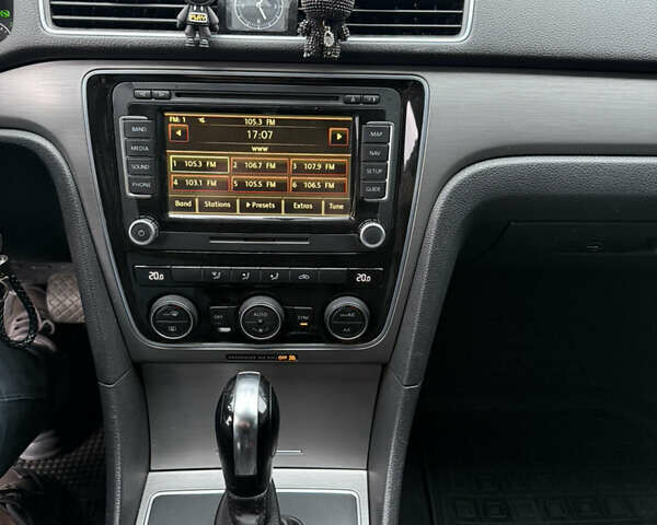 Сірий Фольксваген Пассат, об'ємом двигуна 2.5 л та пробігом 290 тис. км за 9200 $, фото 14 на Automoto.ua