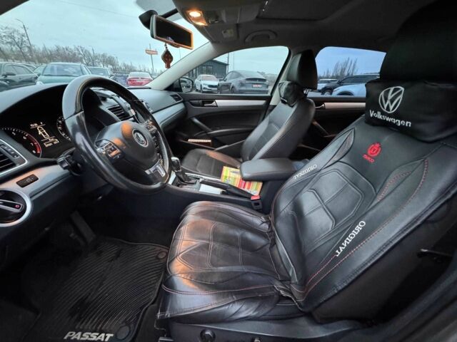 Сірий Фольксваген Пассат, об'ємом двигуна 2.5 л та пробігом 236 тис. км за 11800 $, фото 10 на Automoto.ua