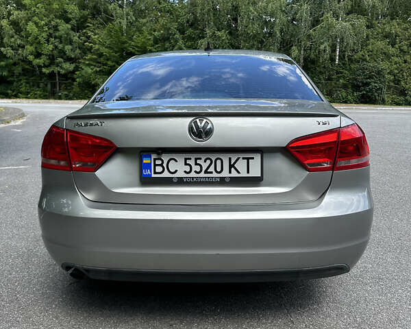 Сірий Фольксваген Пассат, об'ємом двигуна 1.8 л та пробігом 176 тис. км за 10190 $, фото 14 на Automoto.ua