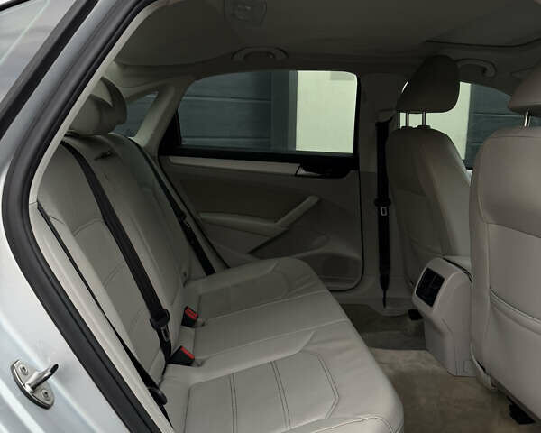 Серый Фольксваген Пассат, объемом двигателя 2 л и пробегом 204 тыс. км за 9600 $, фото 19 на Automoto.ua