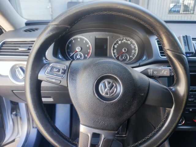 Серый Фольксваген Пассат, объемом двигателя 1.8 л и пробегом 250 тыс. км за 9500 $, фото 17 на Automoto.ua