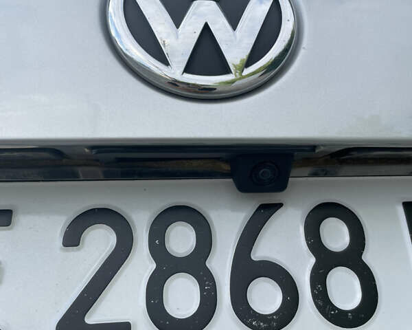 Фольксваген Пассат 2013 в Кривом Озере на Automoto.ua Серый Фольксваген Пассат, объемом двигателя 2 л и пробегом 192 тыс. км за 12500 $, фото 13 на Automoto.ua