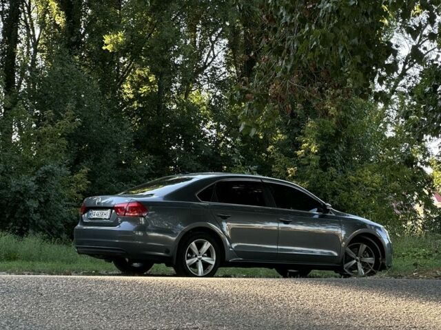 Серый Фольксваген Пассат, объемом двигателя 2.5 л и пробегом 165 тыс. км за 11500 $, фото 3 на Automoto.ua