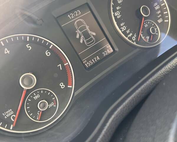 Фольксваген Пассат 2013 в Одессе на Automoto.ua Серый Фольксваген Пассат, объемом двигателя 2.5 л и пробегом 155 тыс. км за 10500 $, фото 11 на Automoto.ua