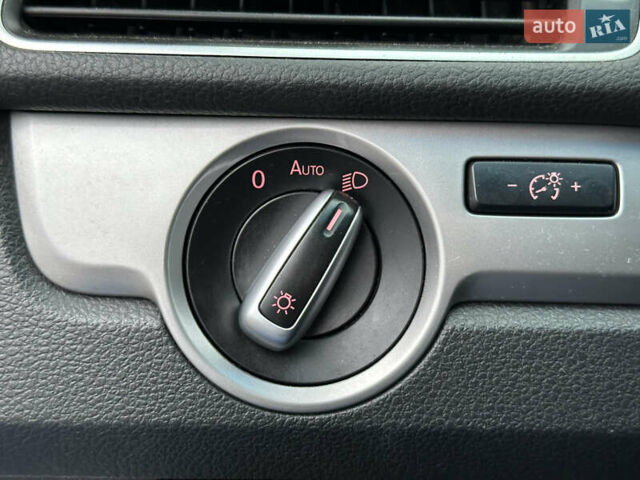 Серый Фольксваген Пассат, объемом двигателя 2.48 л и пробегом 187 тыс. км за 9800 $, фото 32 на Automoto.ua