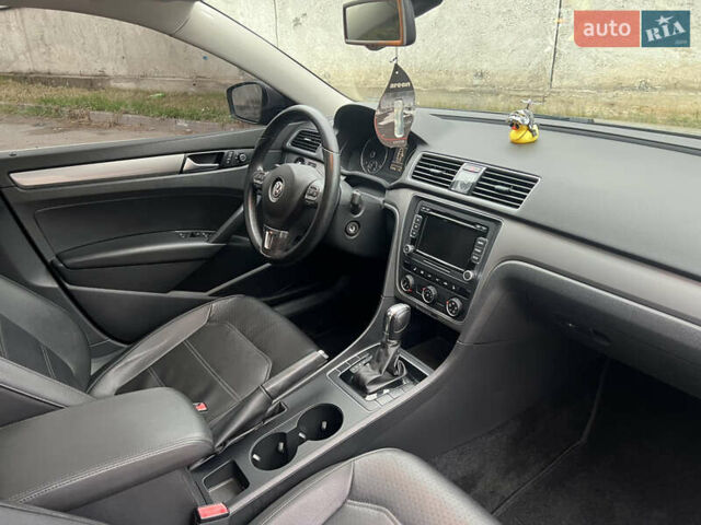 Сірий Фольксваген Пассат, об'ємом двигуна 1.97 л та пробігом 177 тис. км за 11800 $, фото 26 на Automoto.ua