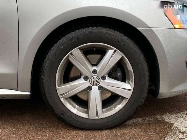 Сірий Фольксваген Пассат, об'ємом двигуна 2.5 л та пробігом 156 тис. км за 9500 $, фото 18 на Automoto.ua