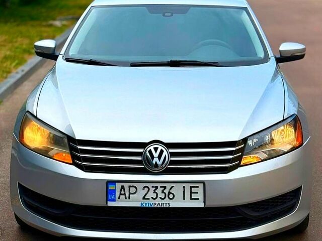 Сірий Фольксваген Пассат, об'ємом двигуна 2.5 л та пробігом 240 тис. км за 7600 $, фото 2 на Automoto.ua