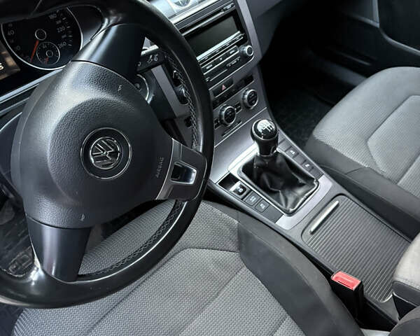 Фольксваген Пассат 2013 в Каменце-Подольском на Automoto.ua Серый Фольксваген Пассат, объемом двигателя 1.6 л и пробегом 270 тыс. км за 10500 $, фото 23 на Automoto.ua