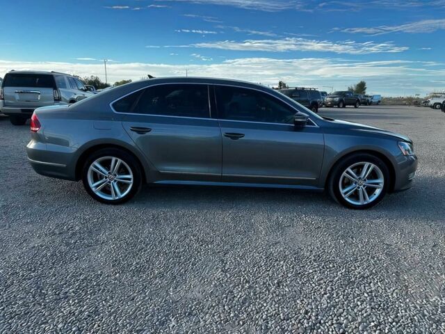 Сірий Фольксваген Пассат, об'ємом двигуна 2 л та пробігом 83 тис. км за 7500 $, фото 6 на Automoto.ua