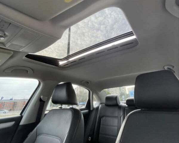 Сірий Фольксваген Пассат, об'ємом двигуна 2.48 л та пробігом 123 тис. км за 11300 $, фото 21 на Automoto.ua