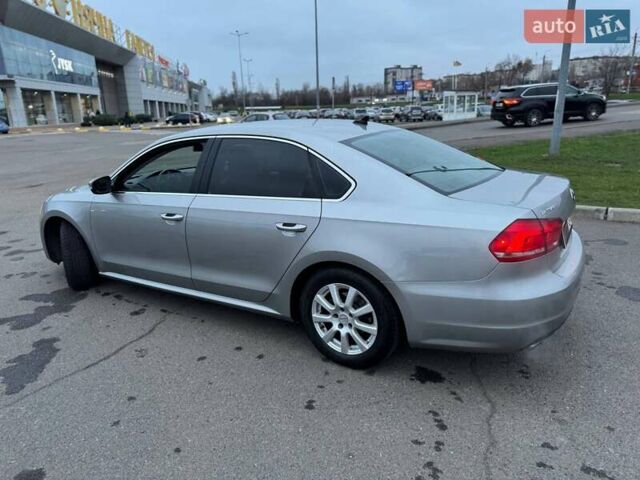 Серый Фольксваген Пассат, объемом двигателя 2.5 л и пробегом 236 тыс. км за 11800 $, фото 54 на Automoto.ua
