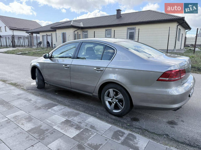 Серый Фольксваген Пассат, объемом двигателя 1.97 л и пробегом 247 тыс. км за 11500 $, фото 9 на Automoto.ua