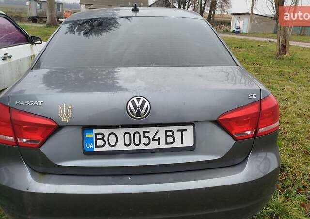 Серый Фольксваген Пассат, объемом двигателя 2.5 л и пробегом 210 тыс. км за 4200 $, фото 4 на Automoto.ua