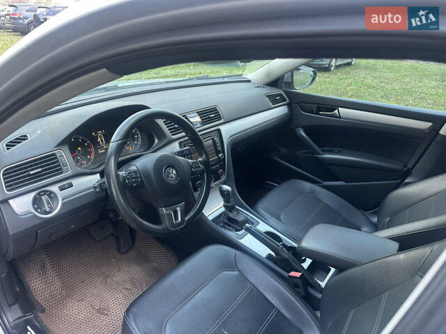 Серый Фольксваген Пассат, объемом двигателя 2.48 л и пробегом 207 тыс. км за 10700 $, фото 9 на Automoto.ua