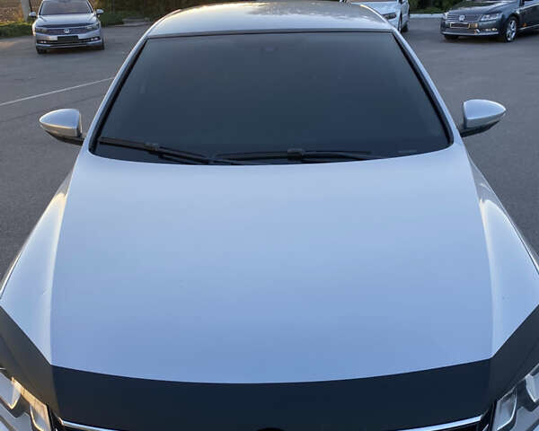 Серый Фольксваген Пассат, объемом двигателя 2 л и пробегом 180 тыс. км за 12500 $, фото 47 на Automoto.ua