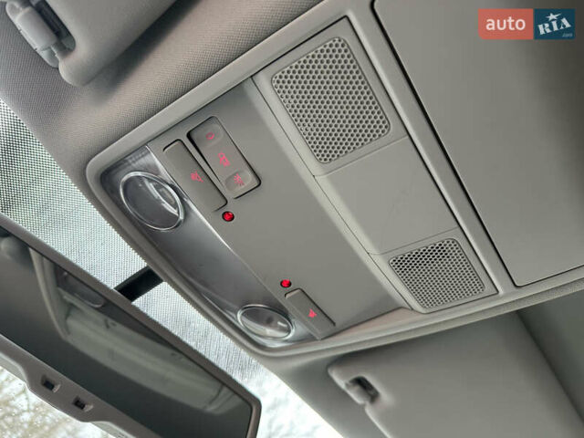 Сірий Фольксваген Пассат, об'ємом двигуна 1.8 л та пробігом 257 тис. км за 8999 $, фото 40 на Automoto.ua