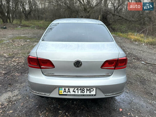 Сірий Фольксваген Пассат, об'ємом двигуна 1.8 л та пробігом 257 тис. км за 8999 $, фото 9 на Automoto.ua