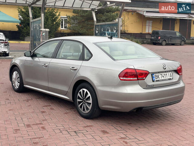 Серый Фольксваген Пассат, объемом двигателя 1.8 л и пробегом 165 тыс. км за 7999 $, фото 8 на Automoto.ua