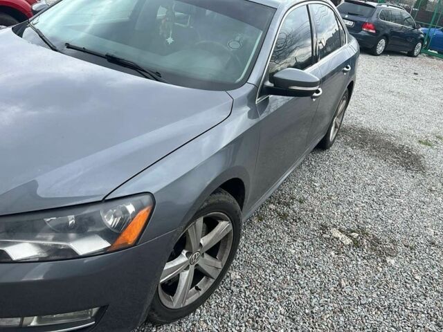 Серый Фольксваген Пассат, объемом двигателя 1.8 л и пробегом 190 тыс. км за 9700 $, фото 1 на Automoto.ua