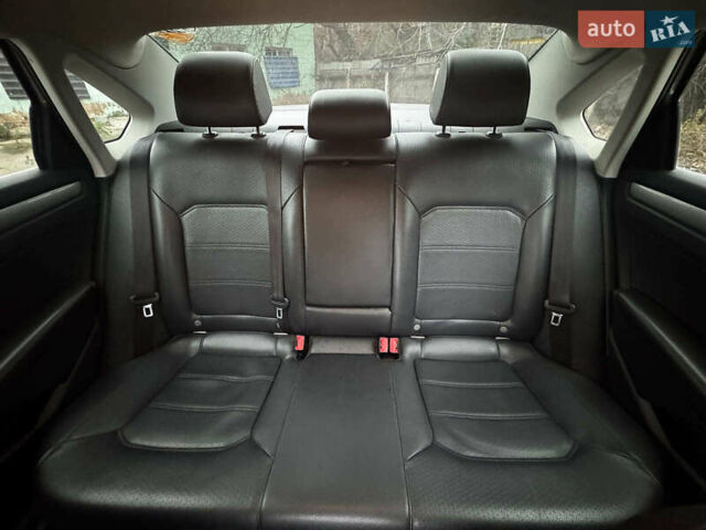 Серый Фольксваген Пассат, объемом двигателя 1.8 л и пробегом 271 тыс. км за 8790 $, фото 21 на Automoto.ua