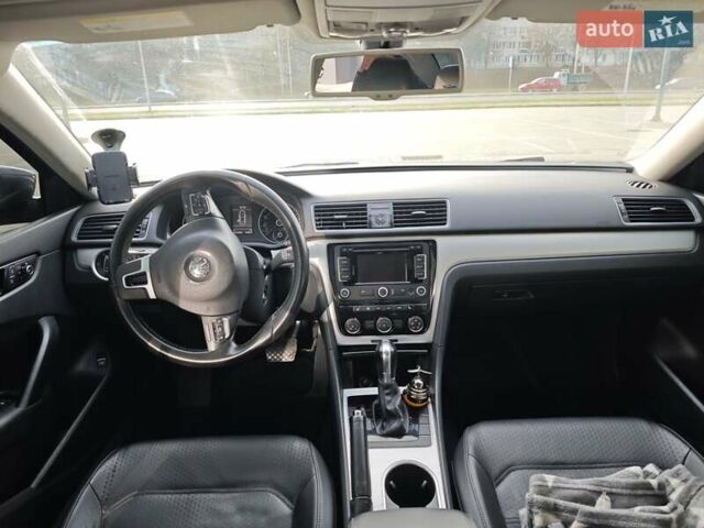 Серый Фольксваген Пассат, объемом двигателя 1.97 л и пробегом 206 тыс. км за 10700 $, фото 16 на Automoto.ua