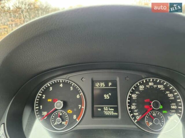 Серый Фольксваген Пассат, объемом двигателя 2.5 л и пробегом 120 тыс. км за 11000 $, фото 10 на Automoto.ua