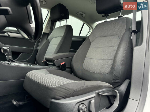 Серый Фольксваген Пассат, объемом двигателя 2 л и пробегом 168 тыс. км за 14900 $, фото 12 на Automoto.ua